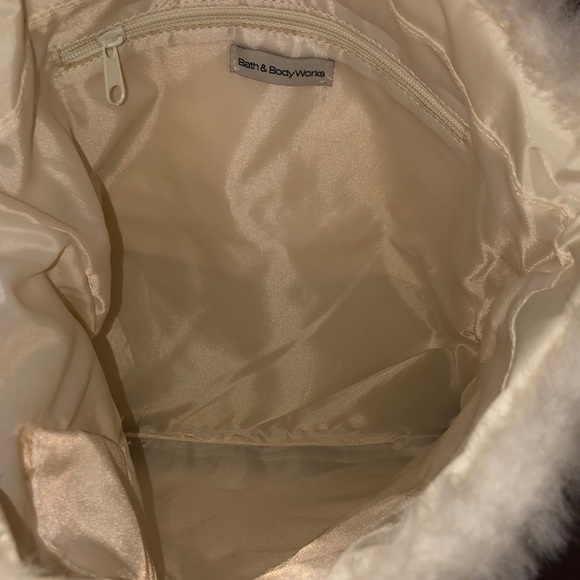 Tote - Picture 3 of 3